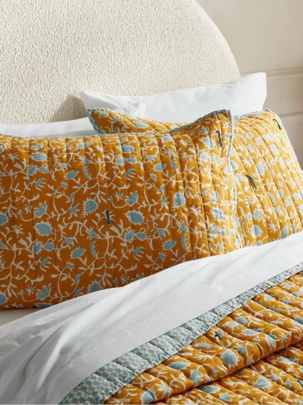 Threshold King Earthy Vines Quilt and 2 Pillow Shams Mustard Yellow / Teal Blue